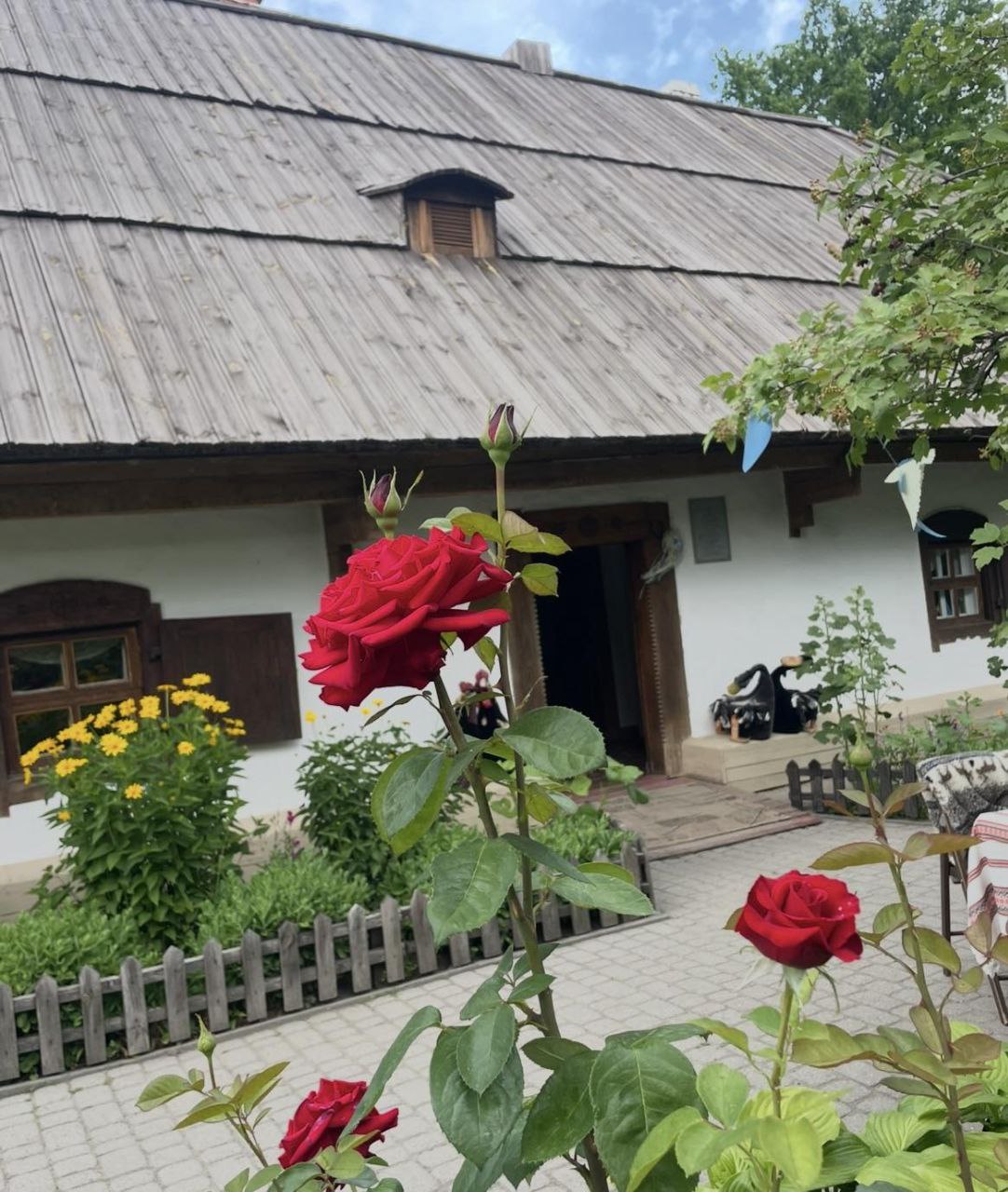 "Знайомтесь: творці української ідентичності"